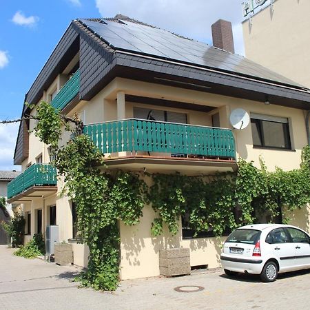 Hotel Gruener Baum Bretzenheim Bagian luar foto