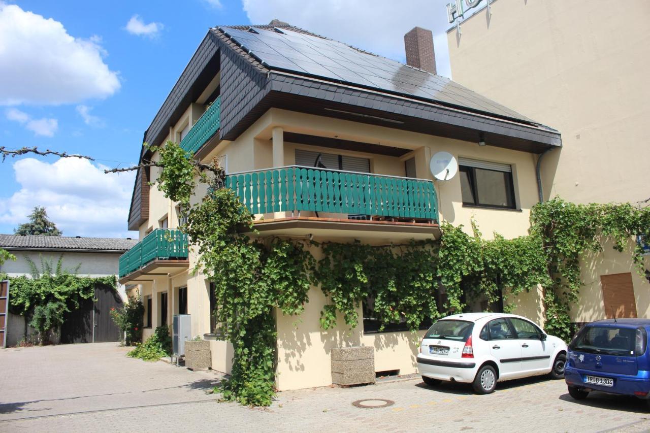 Hotel Gruener Baum Bretzenheim Bagian luar foto